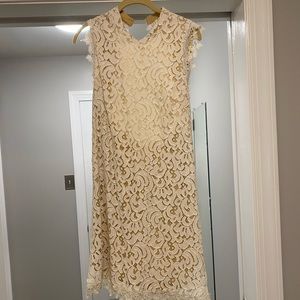 Cream lace dress 💕